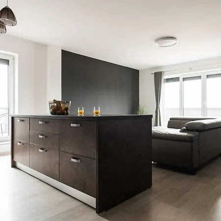 Skylark - Tokyo Penthouse With Jacuzzi, Movie Theater & Panoramic View