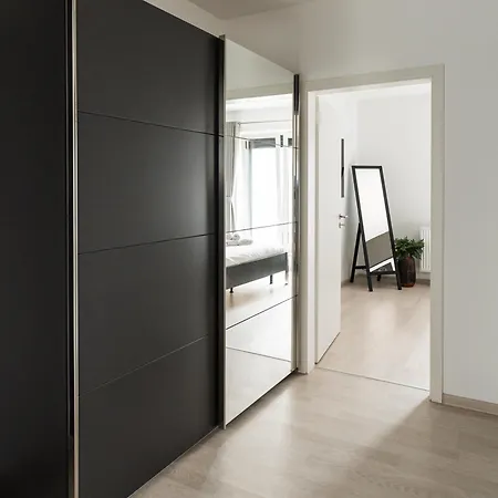 Skylark - Tokyo Penthouse With Jacuzzi, Movie Theater & Panoramic View *