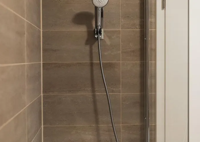 Skylark - Tokyo Penthouse With Jacuzzi, Movie Theater & Panoramic View * Brasov