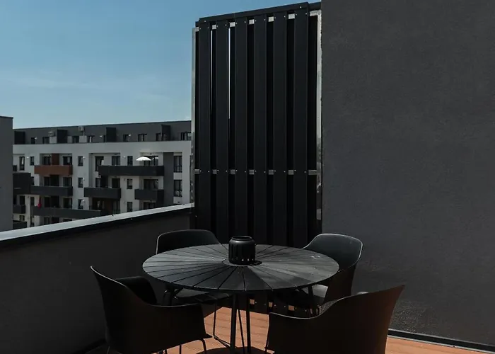 Skylark - Tokyo Penthouse With Jacuzzi, Movie Theater & Panoramic View Apartment Brasov