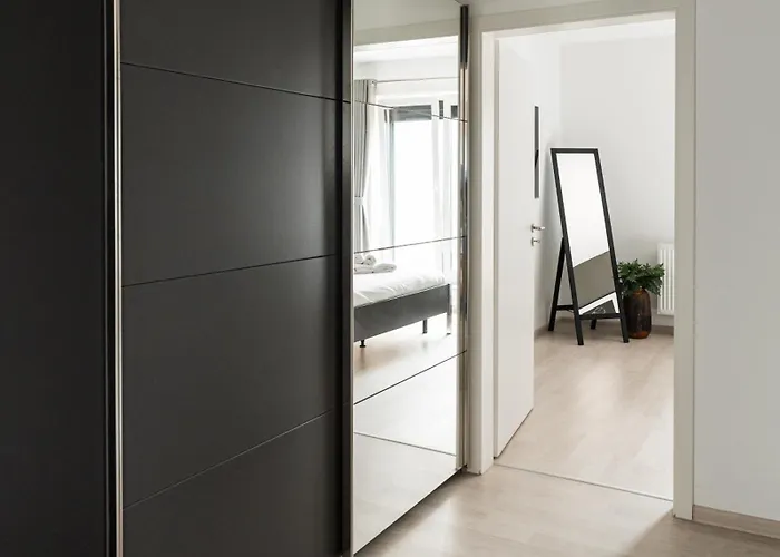 Skylark - Tokyo Penthouse With Jacuzzi, Movie Theater & Panoramic View *