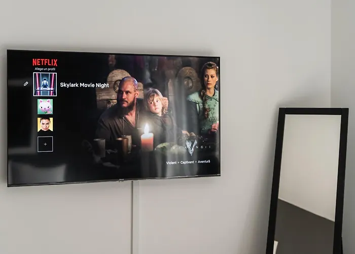 Skylark - Tokyo Penthouse With Jacuzzi, Movie Theater & Panoramic View 브라쇼브