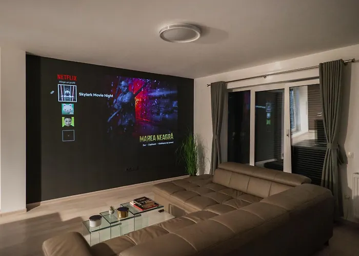 Appartement Skylark - Tokyo Penthouse With Jacuzzi, Movie Theater & Panoramic View Braşov