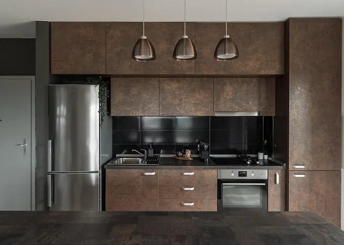 Skylark - Tokyo Penthouse With Jacuzzi, Movie Theater & Panoramic View * Brasov